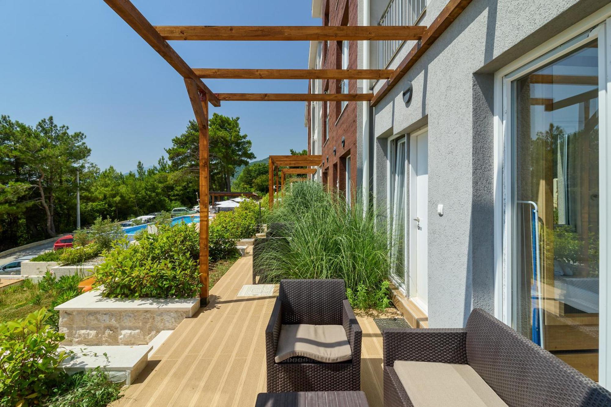 Aparthotel Adriatic Heights à Kavač Extérieur photo