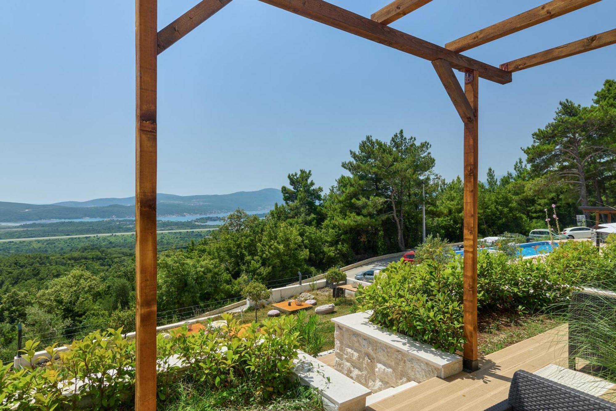 Aparthotel Adriatic Heights à Kavač Extérieur photo