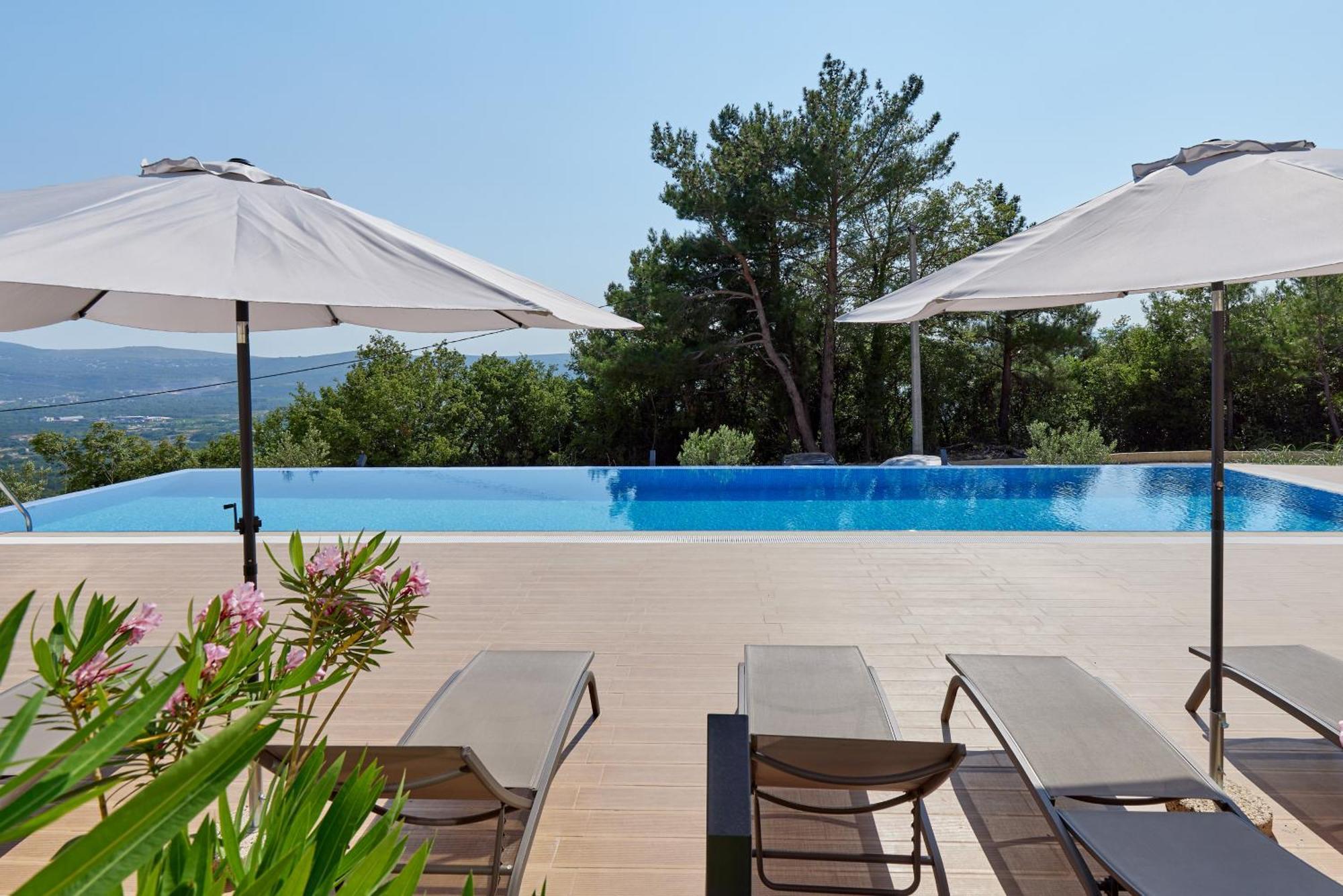 Aparthotel Adriatic Heights à Kavač Extérieur photo