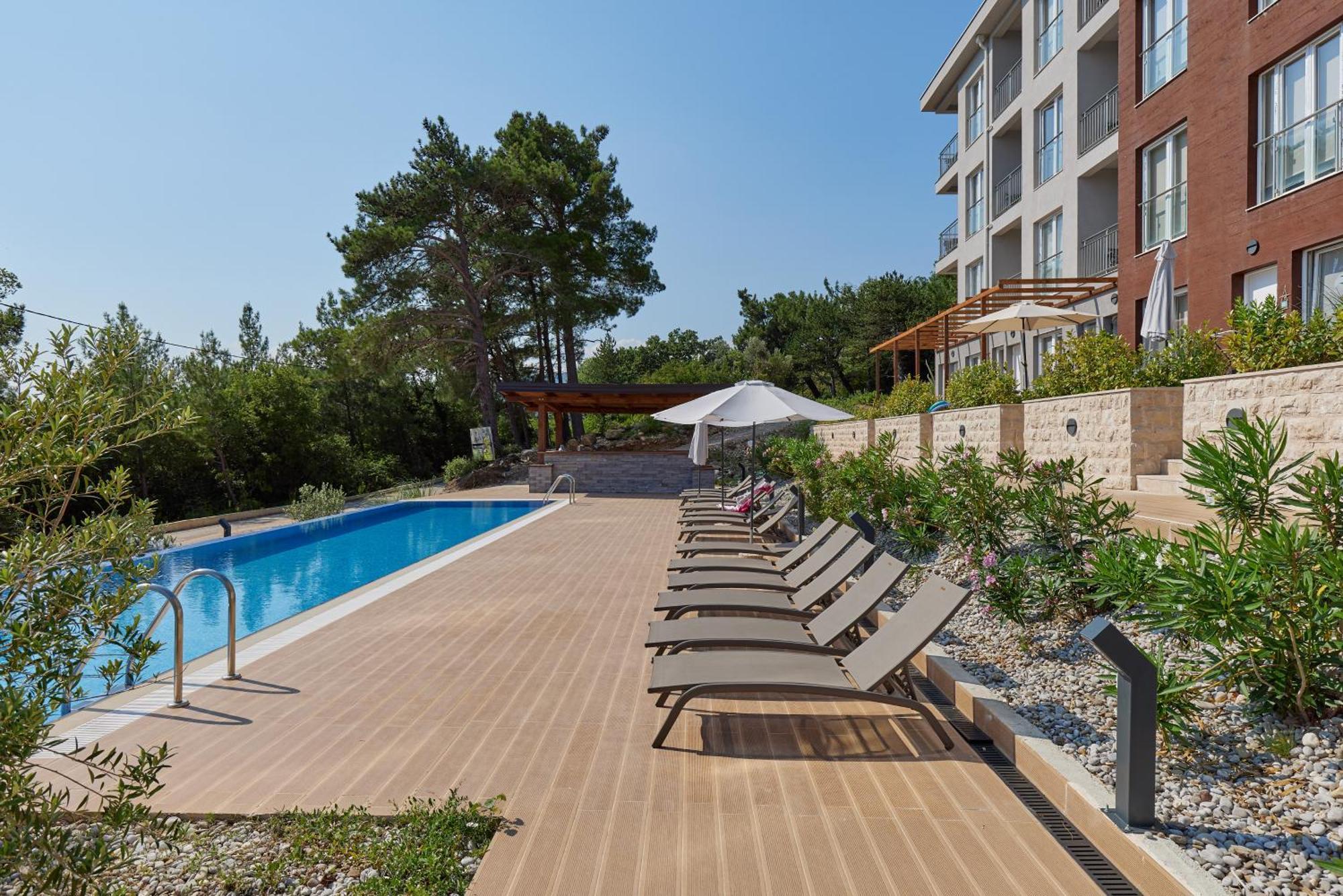 Aparthotel Adriatic Heights à Kavač Extérieur photo